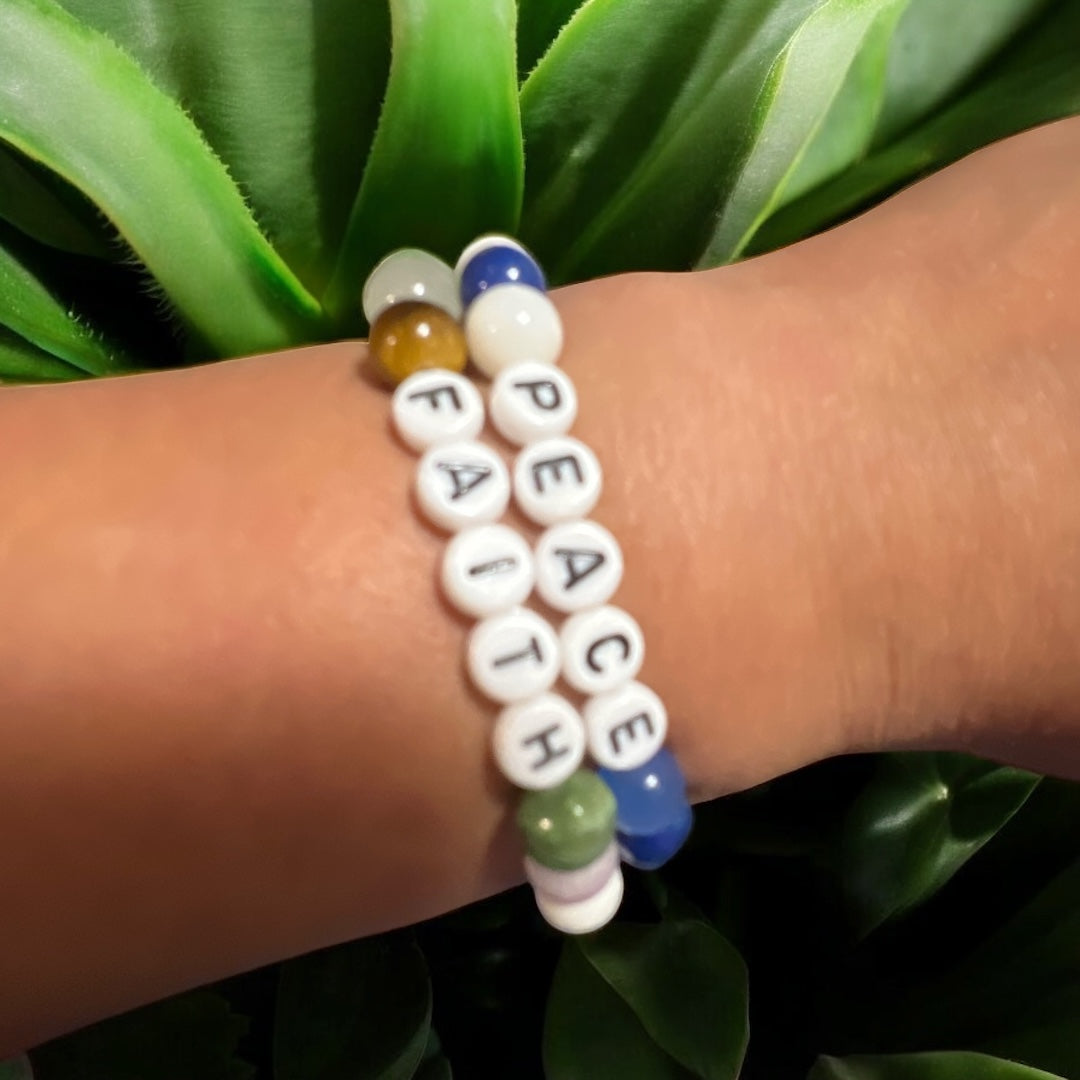 Many Gem Stretch Bracelet